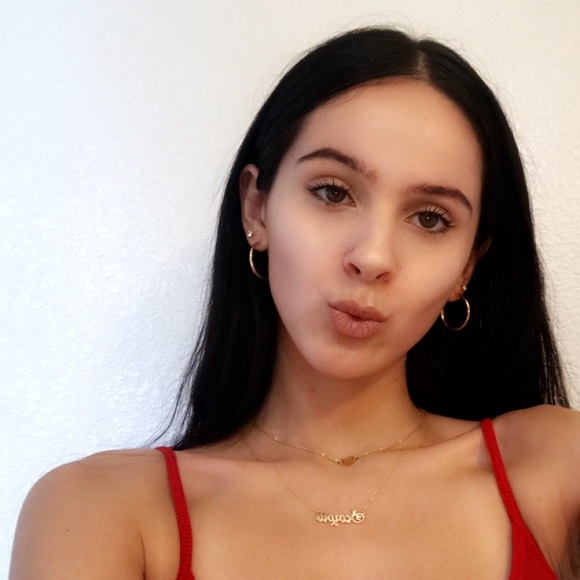 Meet your Posher, Mariana - Picture 4 of 6